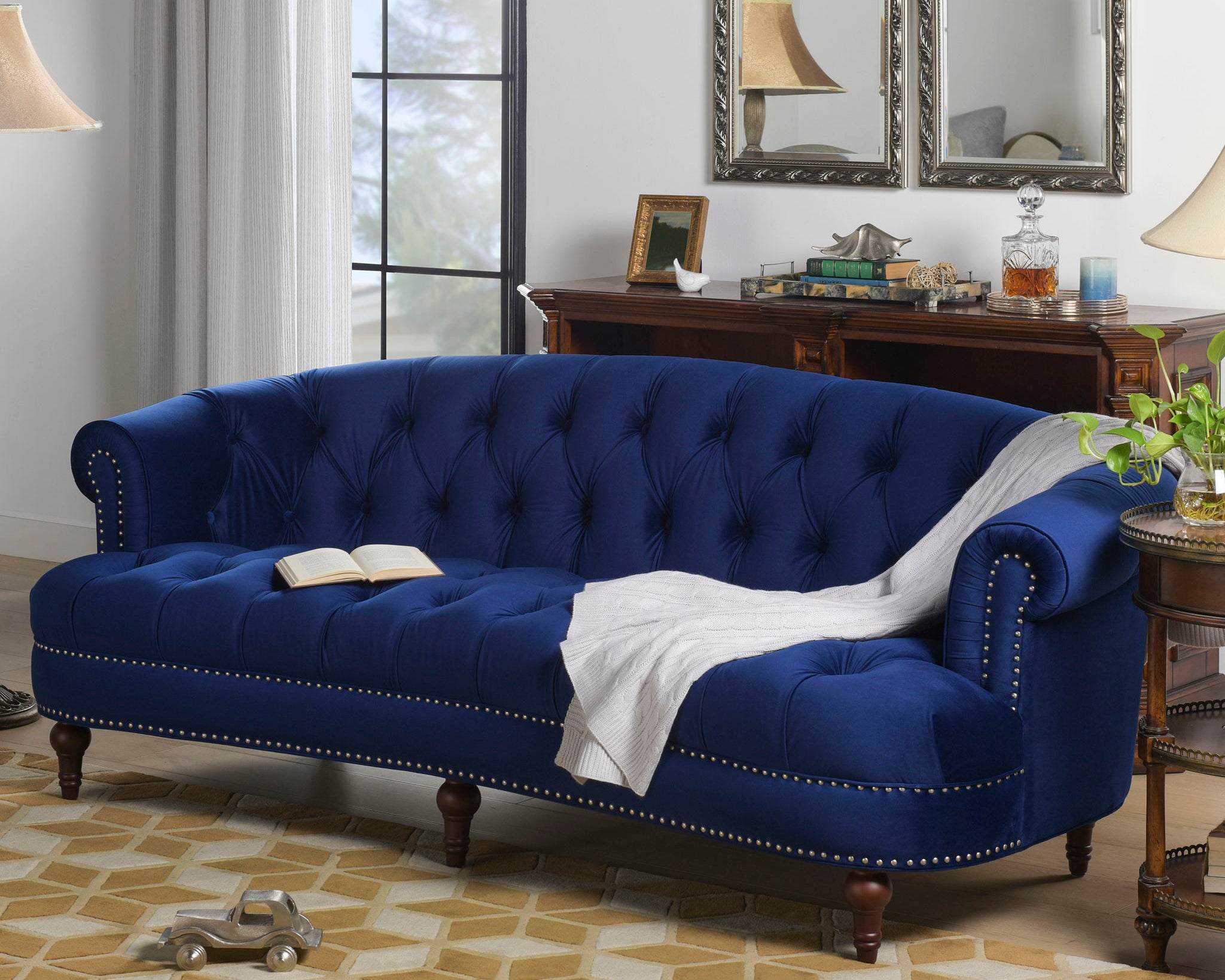 La Rosa - Victorian Chesterfield Tufted Sofa