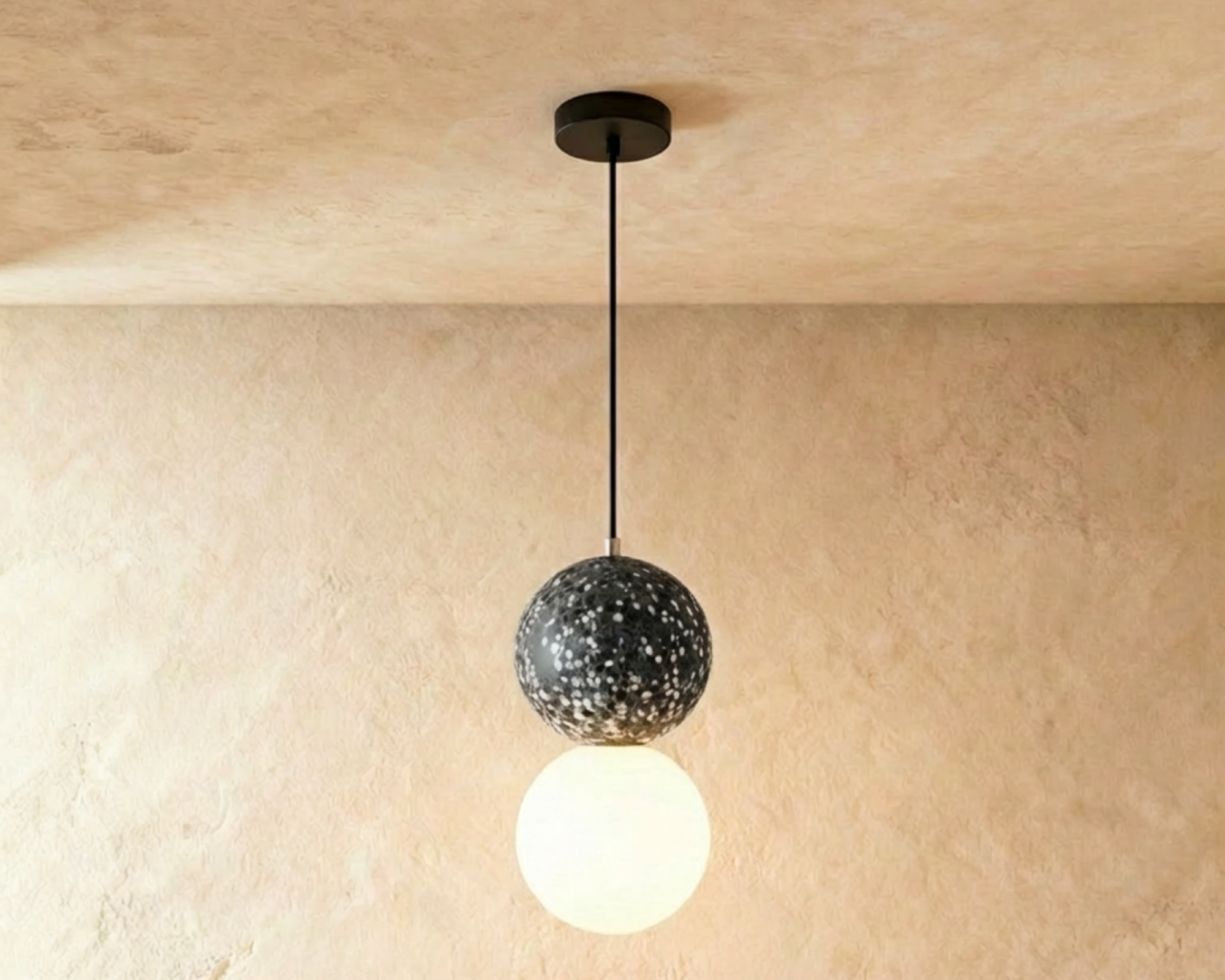 Rondure Pendant Light