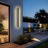 Baron Outdoor Wall Lamp
