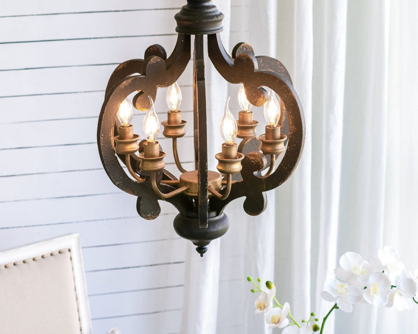 Farmhouse Chandelier, 6 Light Wood Chandelier Pendant Light Fixture With Adjustable Chain For Dining Room Living Room Entryway, Bulb Not Included