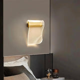 Sheets Wall Lamp